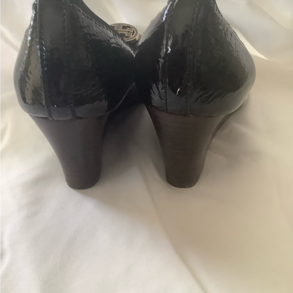 Tory Burch Shiny Black Wedges Like new! - Picture 4 of 6